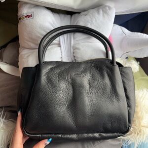 Elegant Black Leather Shoulder Bag